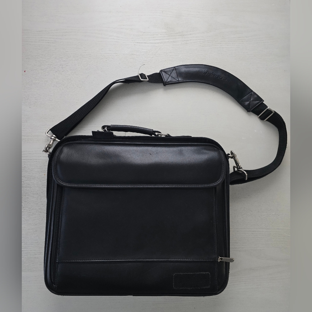 Targus Laptop Bag